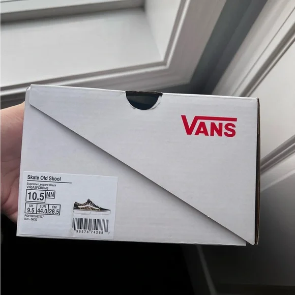 Supreme vans leopard black size 10.5 - Picture 4 of 6